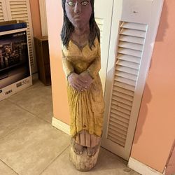Decorative Statue 