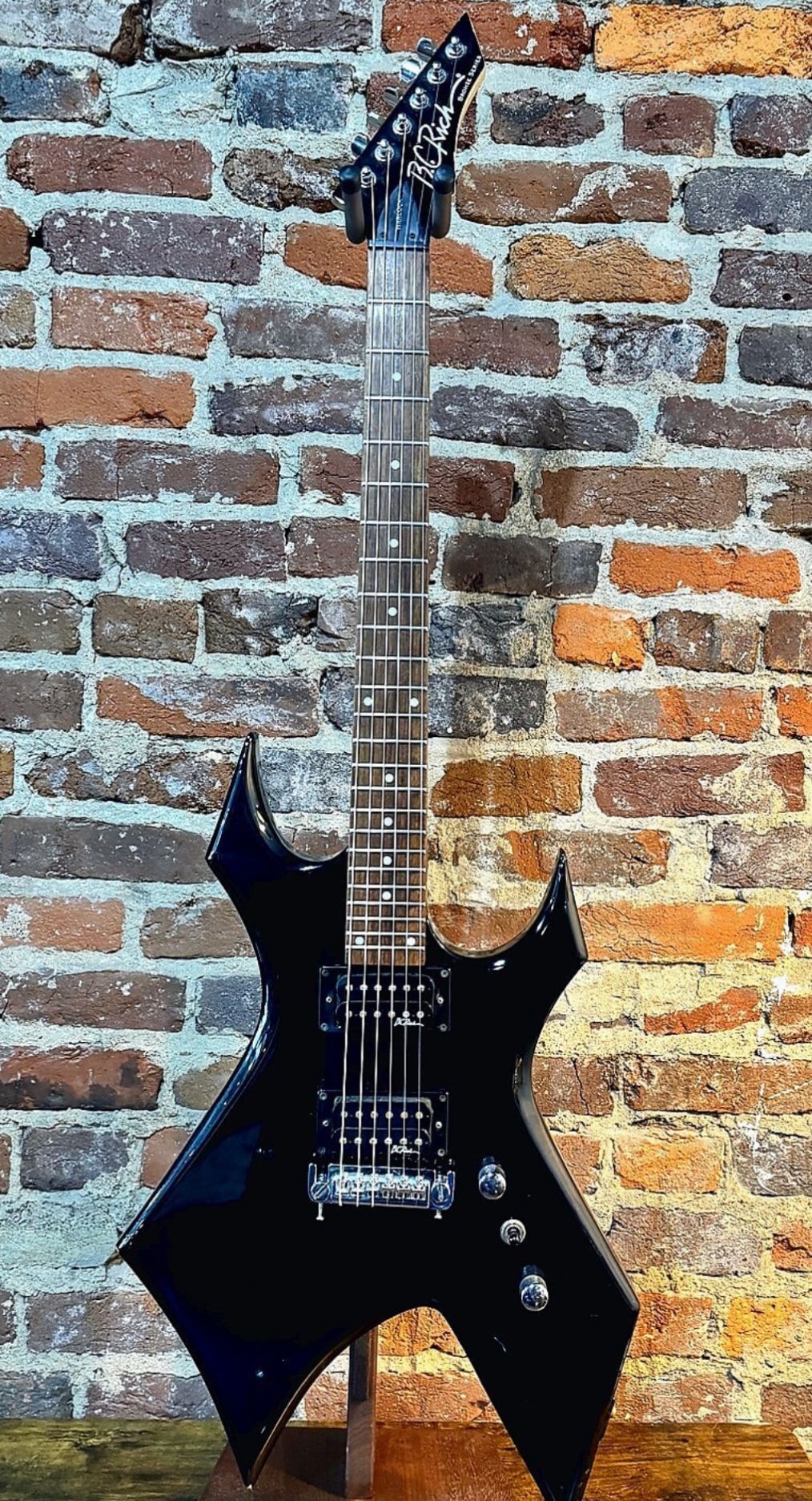B.C Rich electric guitar - Bronze series