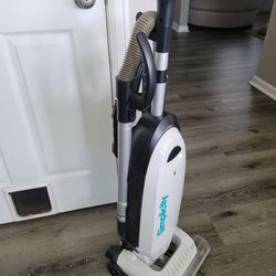 Simplicity Vacuum