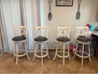 Bar/kitchen stools