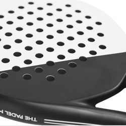 BLACK AND WHITE PADLE WITH CASE