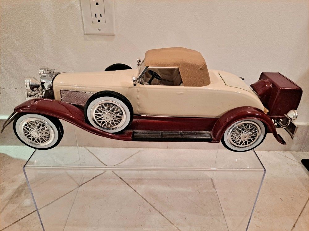 Vintage 1935 Duesenberg SJ Conv. Coup Jim Beam Whiskey Decanter