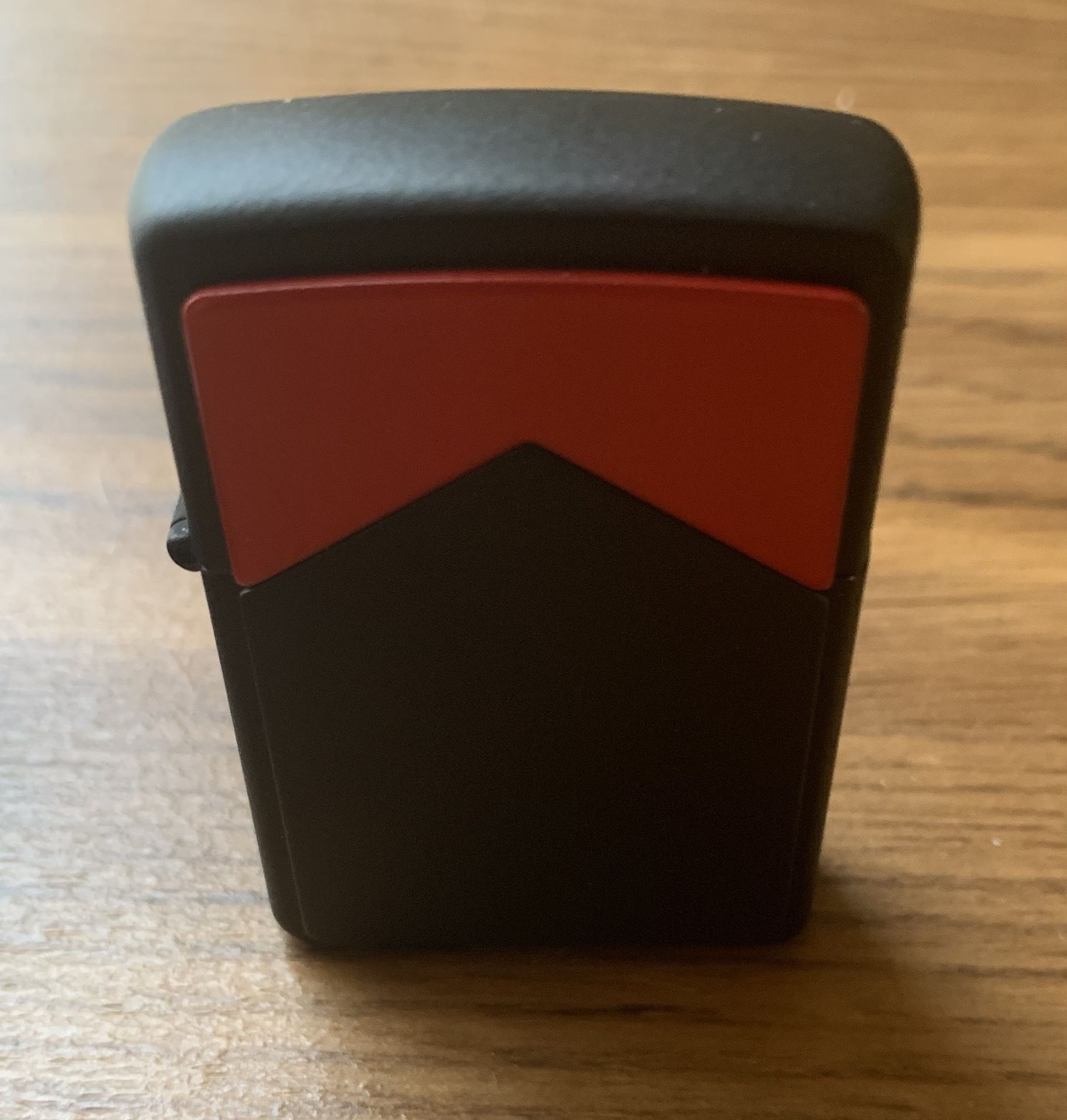 Vintage 1990’s Marlboro Red Roof Zippo Lighter