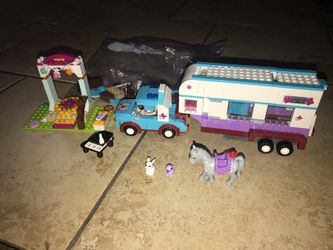 LEGO friends horse vet trailer