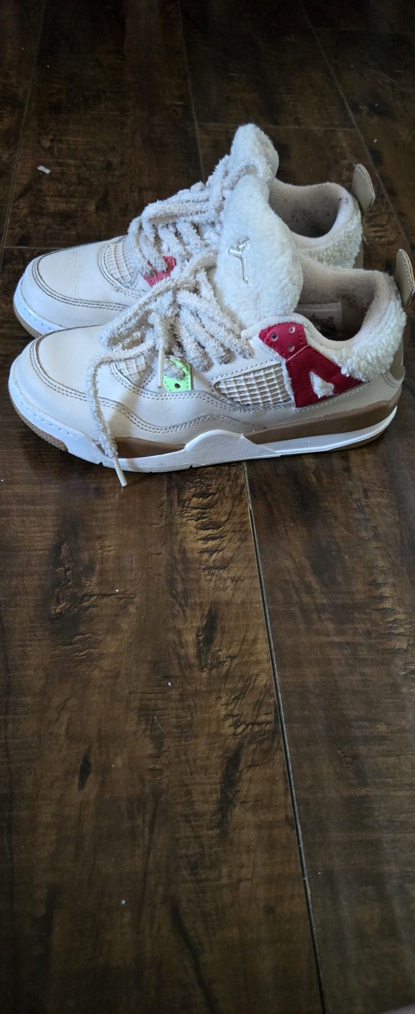 Jordan 4 "Wild Things"