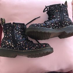 Delaney Kids Dr Martens Size 12