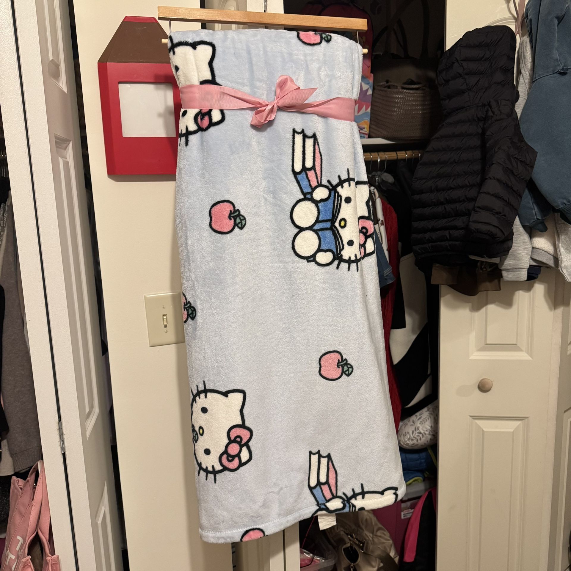 Hello Kitty Blanket