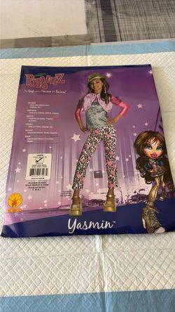 Halloween costumes Yasmin