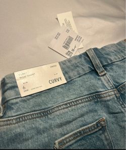 Curvy Mom Short Jeans Size 6 Super High Rise