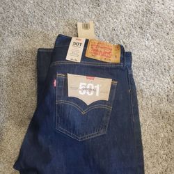 501 LEVI BRAND NEW