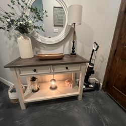 Solo La Mesa Decoración No Incluida