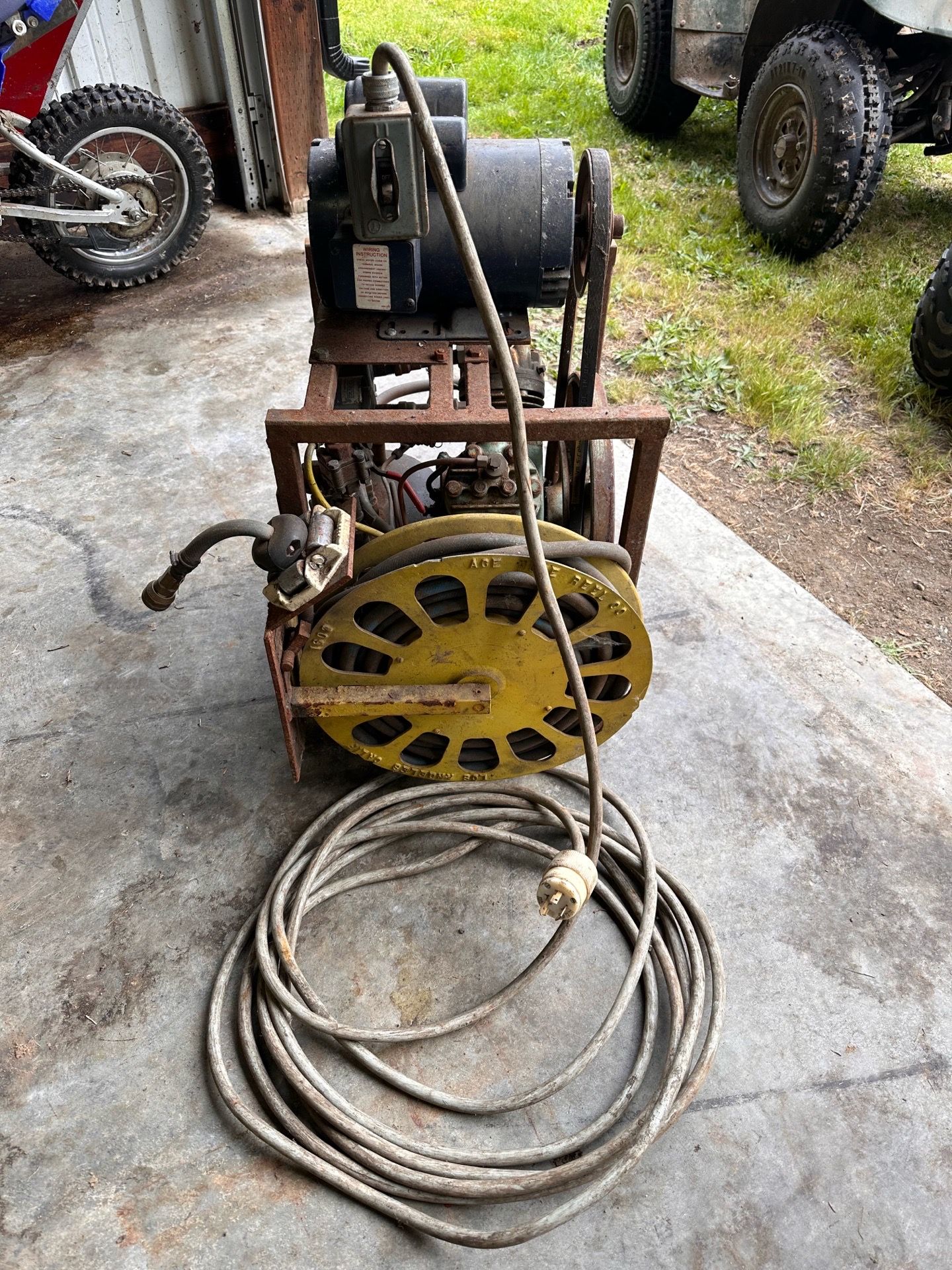 Air compressor