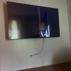 broken samsung tv 82 inch