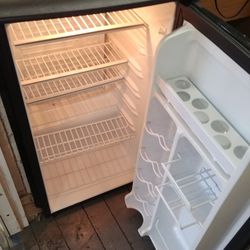 New Mini Fridge in Excellent working Condition