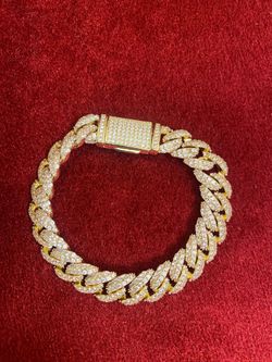 Iced out cuban Bracelet