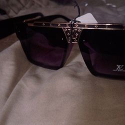 Brand New Designer Lv Shades 
