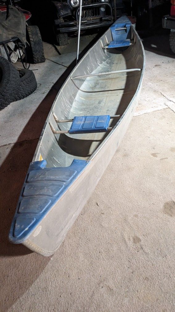 Canoe 
