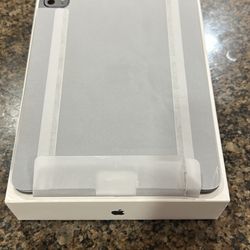 Apple ipad pro M4 1 terabyte brand new open box 