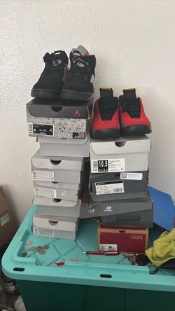 Air Jordan Sneakers Lot with Boxes