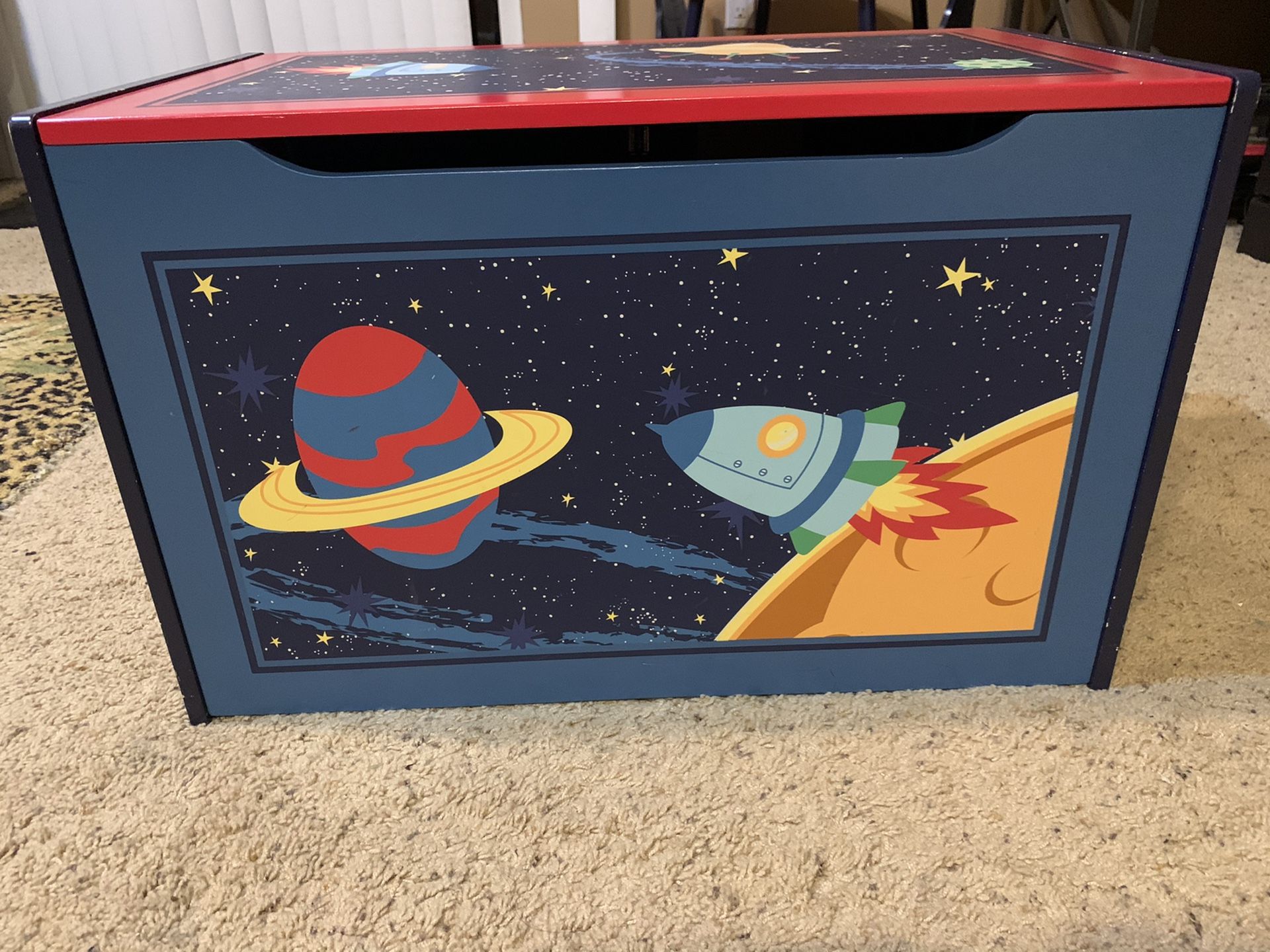 Kids toy box / table and chairs