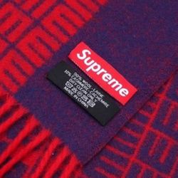 SUPREME

LOGO REPEAT SCARF

Red