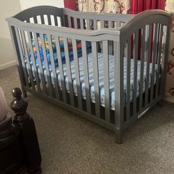 Only Had It For A Year A Little Scratched But Comes With A Clean Mattress Bought 3 Weeks Ago No Stains Or Rips we Got It For 250 And Mattress For 105