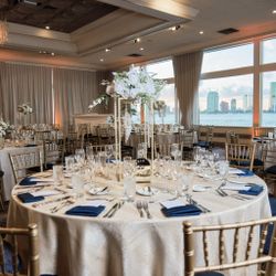 10 Gold Stands For Centerpieces (flowers Not Included)