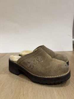 Vintage UGG Mules