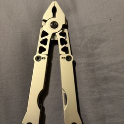 SOG Sync 2 Belt Buckle Tool