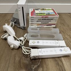 Nintendo Wii With 7 Games