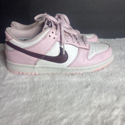 Nike Dunk Size 7y Valentines Day 