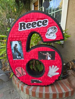 Glo's Custom Made Piñatas