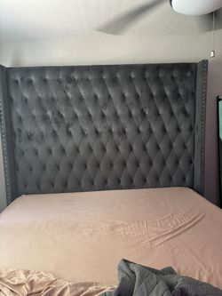King Bed Great Condition No Rips, No Tears