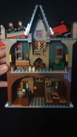 LEGO Harry Potter: Hogsmeade Village Visit (76388) - Partial Set (Both Buildings & 3 Minifigures)