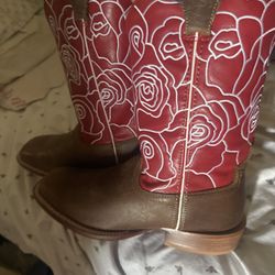cowboy boots B9