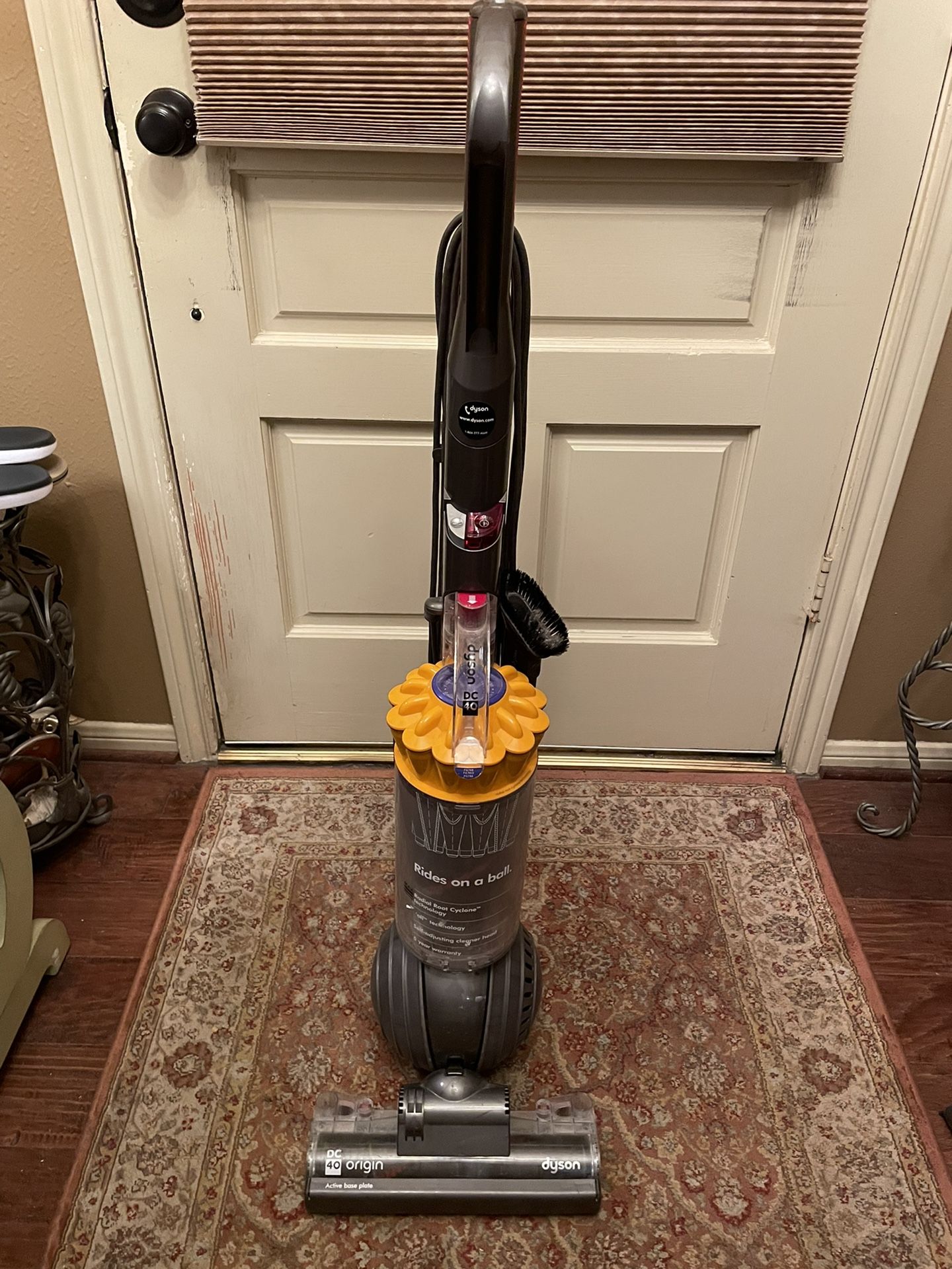Dyson Vacuums/REDUCED PRICE 