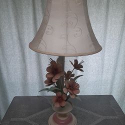 Vintage Metal Tole Painted Table Lamp - Made in Italy.