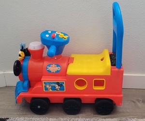 Disney Mickey Mouse Play n' Sort Activity Train
