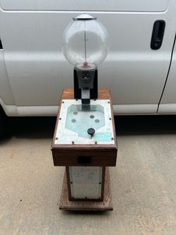 Novelty Pinball Vending Machine