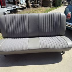 Bench seat