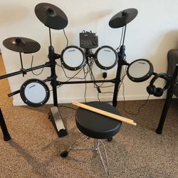 Electrical Drum Set For 12+ Years And Beginners (Almost New)