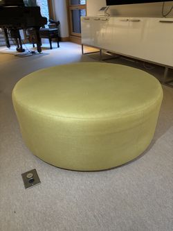 Large Round Ottoman / Coffee Table – Modern Upholstered – 41”