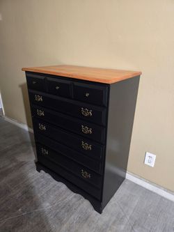 Small Chest Dresser 30L 19W 40H