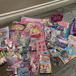 Disney Party Favors And Decorations 