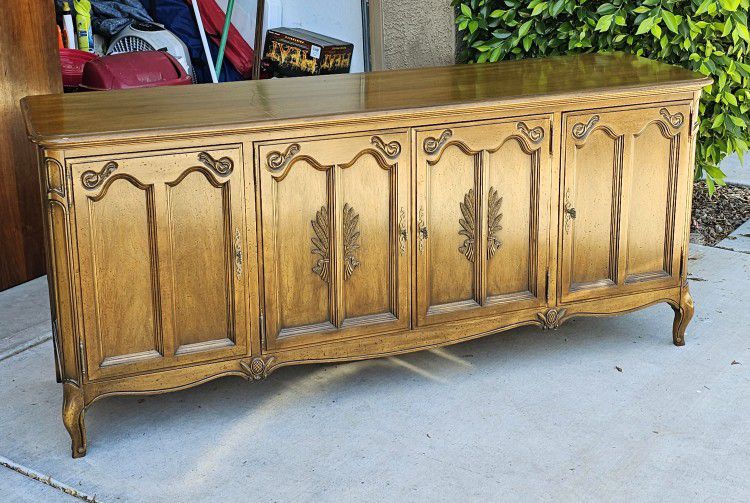 Vintage French Provincial Buffet 
