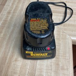 Dewalt 18v Battery Plus 1 Hour NiCd Charger
