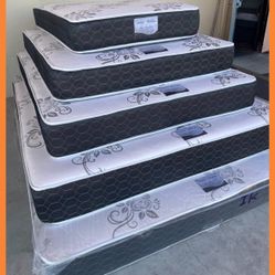 Cal king size mattress/ Colchon