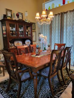 British Colonial Diningroom Set