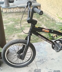 16 INCH GIANT GFR RACING BMX BOY'S BICYCLE — READY TO RIDE
