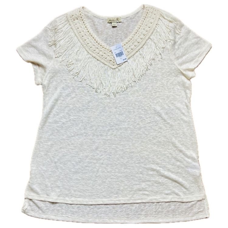 NWT!! Women’s One World Cream V-neck short sleeve Blouse. Size Large.